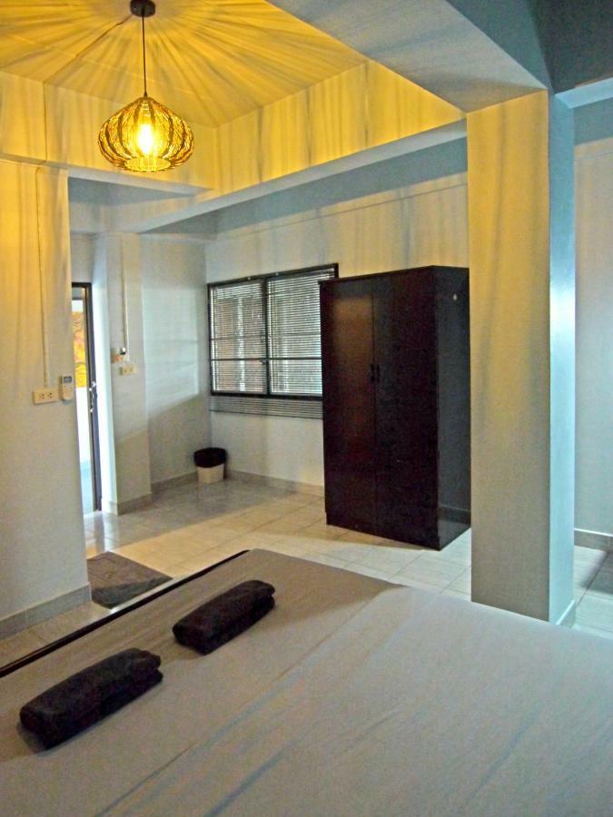 Mam'S House Khaosan Hotel Bangkok Exterior photo